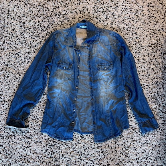 Jean button-down shirt - Picture 3 of 9